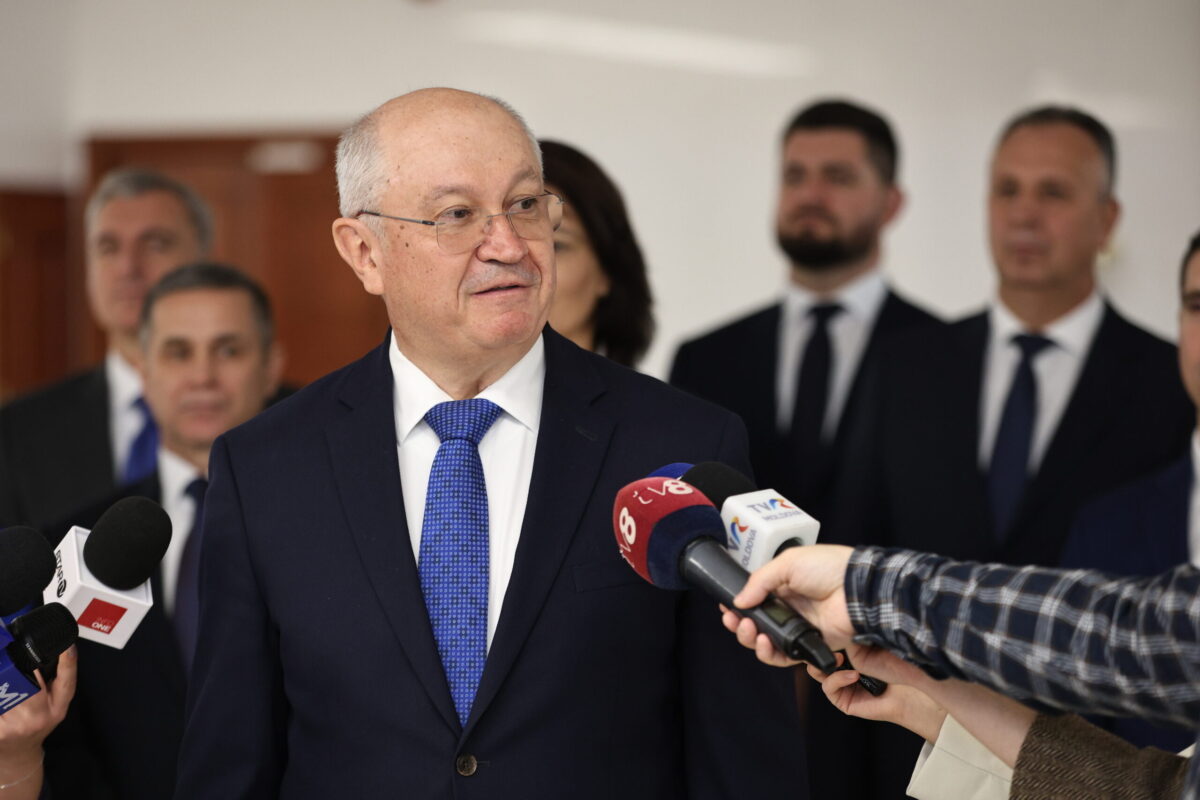 Alexandru Munteanu efectuează prima vizită la București de la preluarea mandatului. Discuții cu Ilie Bolojan și Nicușor Dan