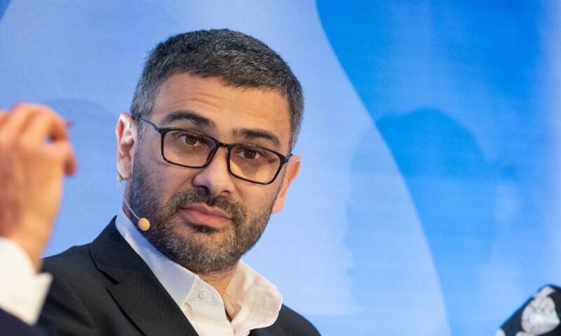 Scandalul zilei în politică. Siegfried Mureșan îi dă replica lui Florin Manole: „Un elev corigent, care n-a învățat tot anul”