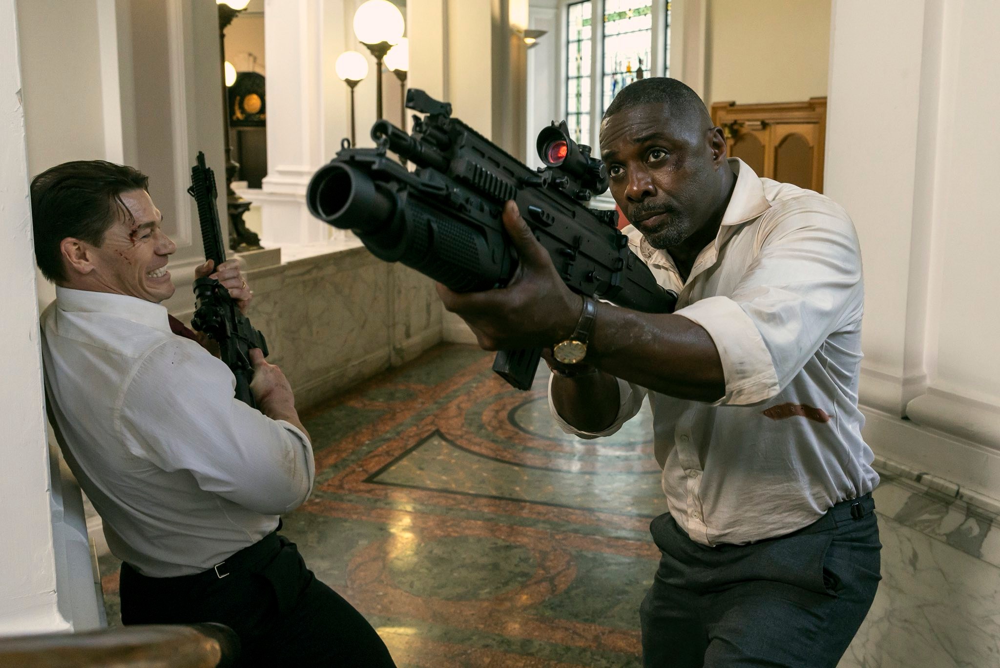 Idris Elba revine în rolul lui Luther, într-un nou lungmetraj pentru Netflix