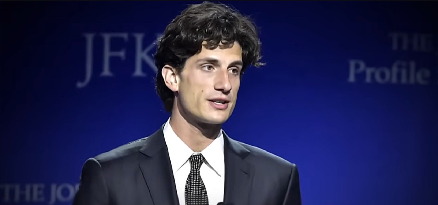 De la postări virale la politică. Nepotul lui J.F.K. candidează pentru Democrați