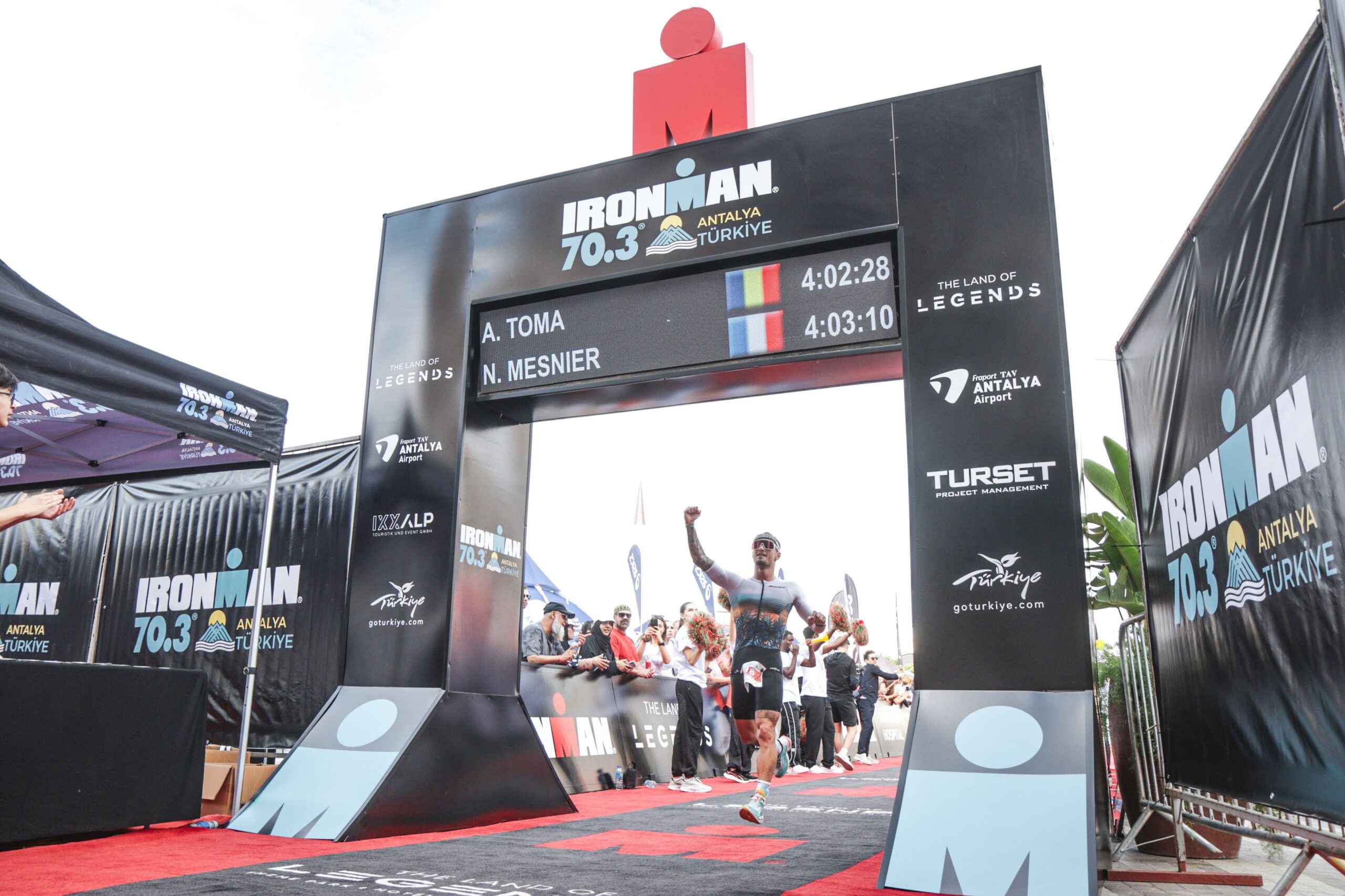 Record de familie: trei campioni balcanici în același an