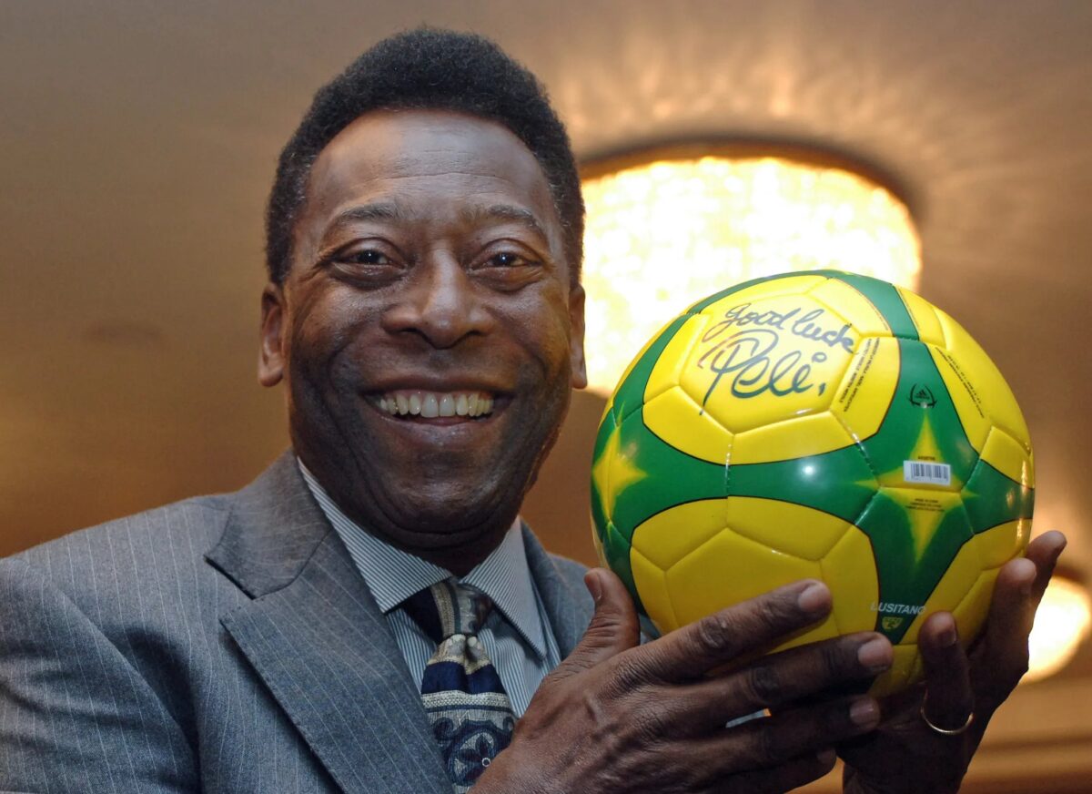 Familia Neymar a cumpărat marca marelui fotbalist Pele. Drepturile asupra numelui și imaginii revin în Brazilia