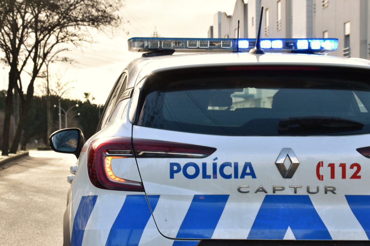 Liderul galeriei „Diabos Vermelhos”a fost găsit fără suflare în mașina sa