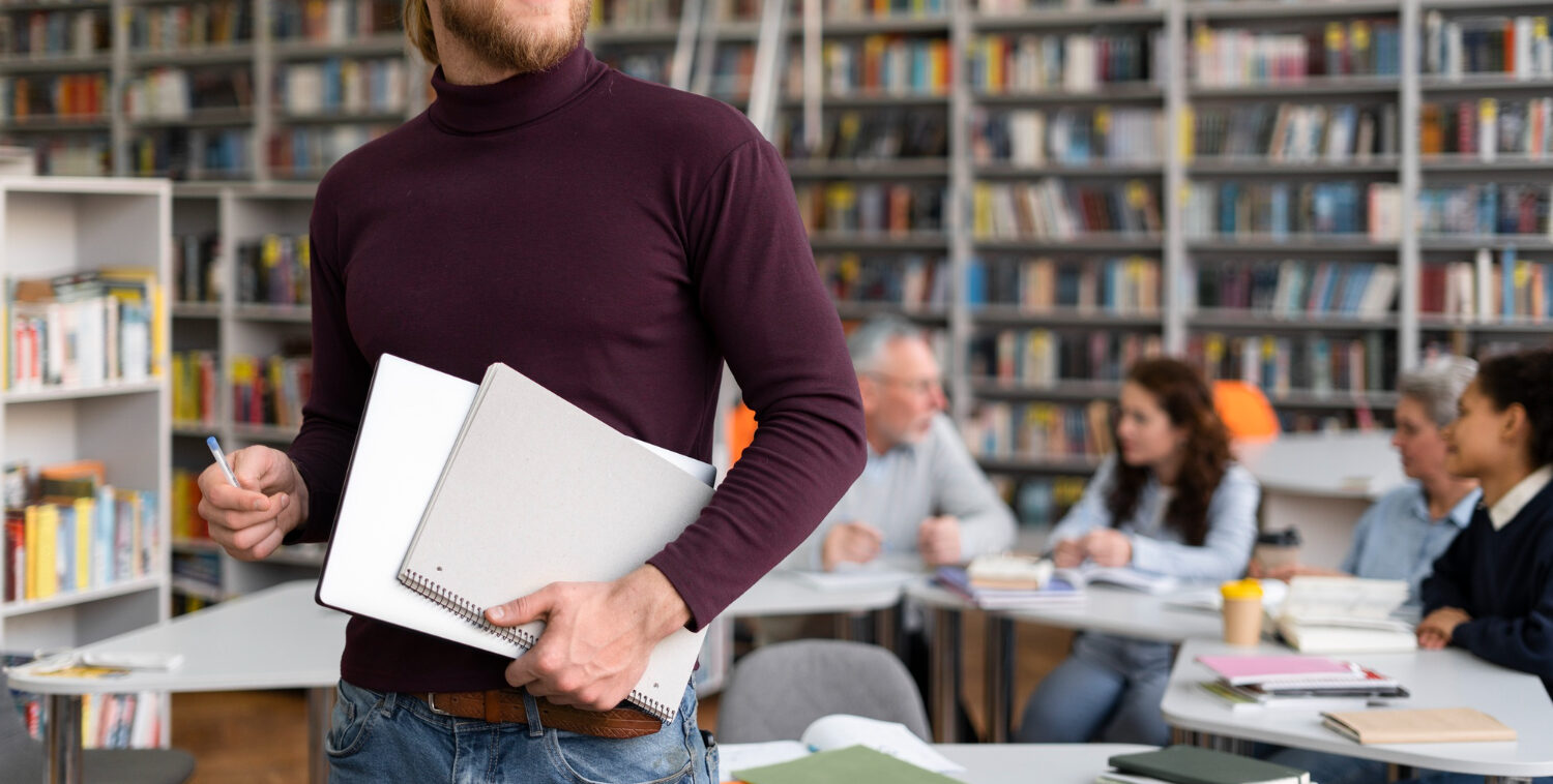 Prima de carieră de 1.500 lei pentru profesori și burse majorate pentru studenți în 2026