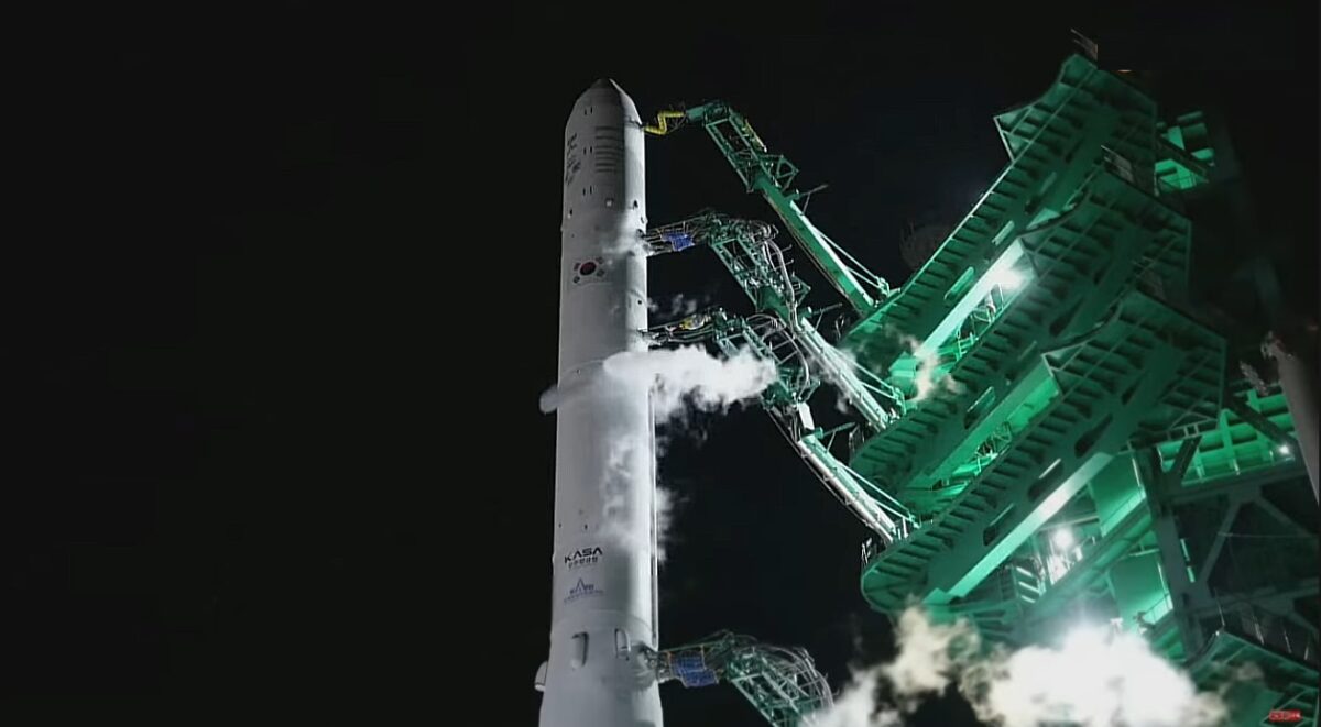 Prima lansare nocturnă a Coreei de Sud. Racheta Nuri a dus 13 sateliți pe orbită