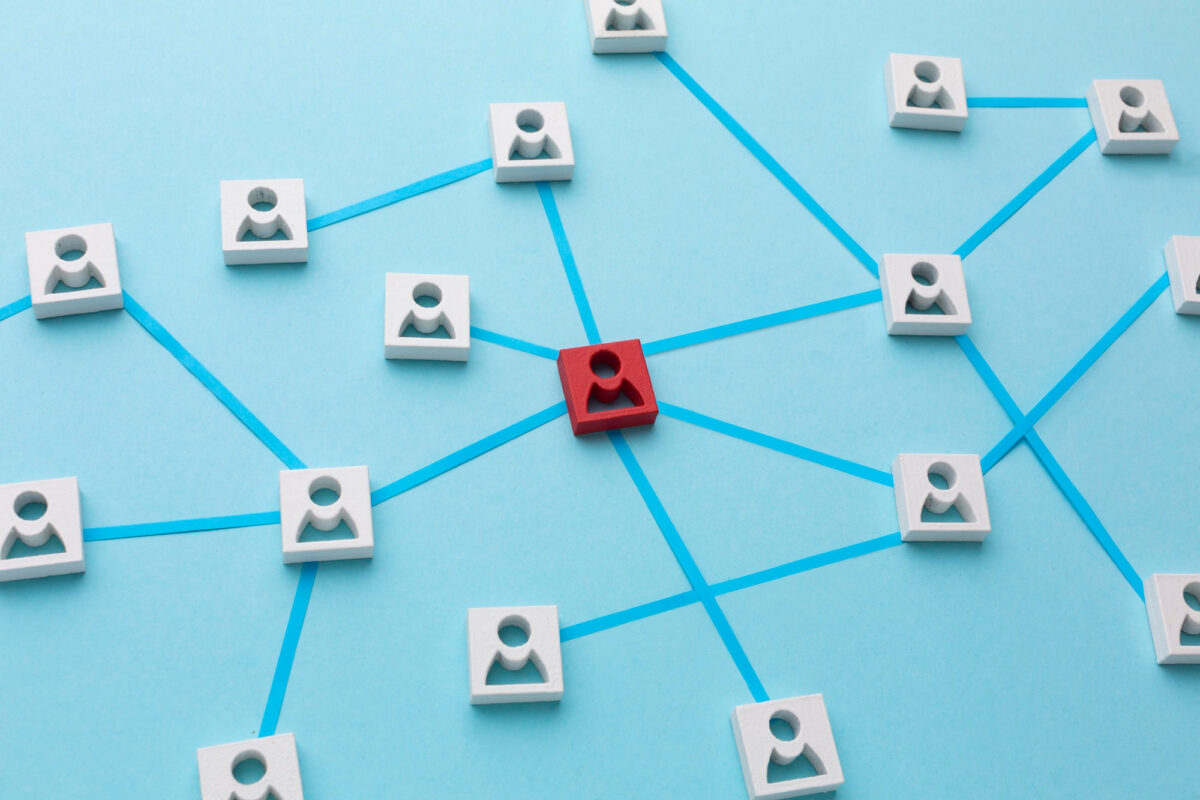 Constantin Hanț și rețeaua sa de firme. Angajarea fictivă a lui Călin Georgescu și conexiunile internaționale