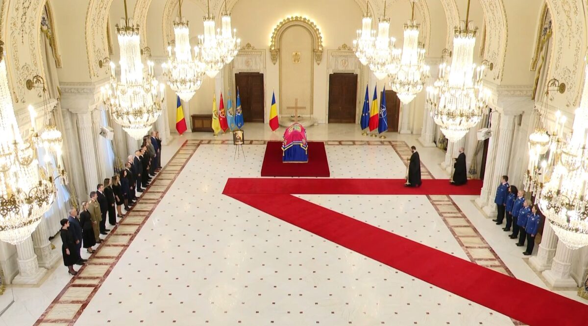Sicriul cu rămăşiţele lui Grigore Alexandru Ghyka, ultimul domn al Moldovei, depus la Palatul Cotroceni. Reguli de acces