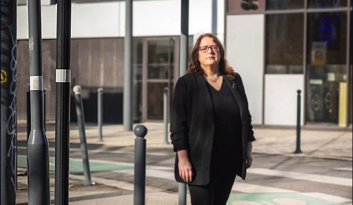 Peste 240 de femei reclamă același funcționar. Detalii șocante din interviurile-capcană