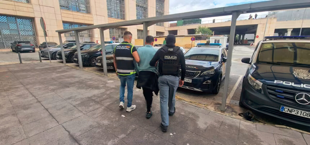 Pipo, liderul Los Lobos, prins în Spania după ce și-a înscenat moartea și a orchestrat sute de crime în Ecuador