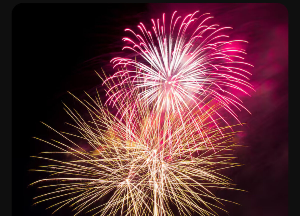 Ecologismul ne strică bucuria de Sărbători. Primăria Capitalei vrea să interzică artificiile