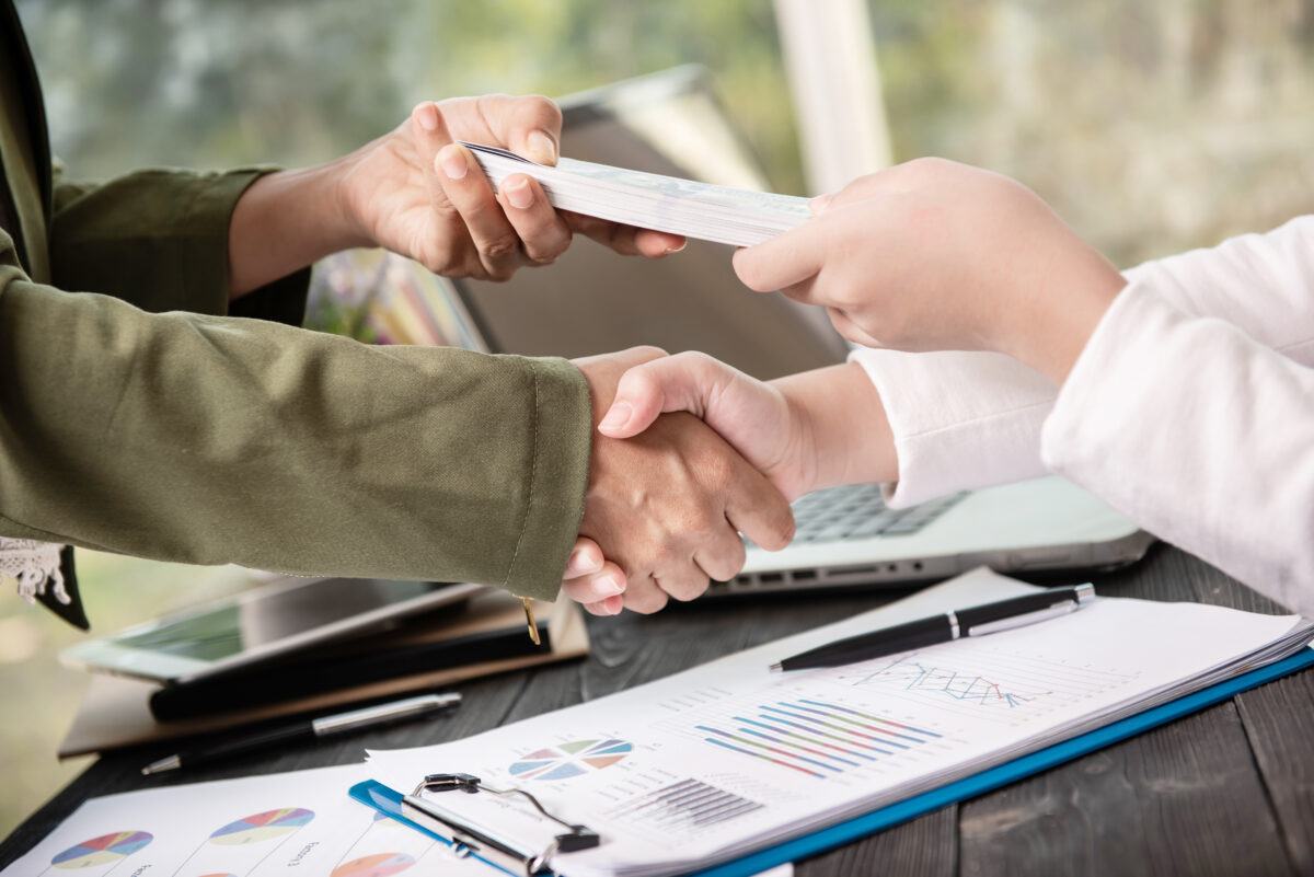 Credite interne mai scumpe. Guvernul Republicii Moldova explică de ce dobânzile au ajuns la 9% și planurile pentru investiții