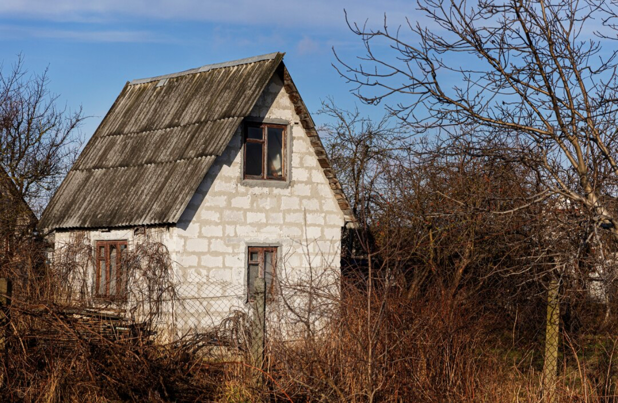 Cum trebuie să procedezi dacă vrei să demolezi o casă și să ridici una nouă pe același teren. Pași, acte necesare și costuri