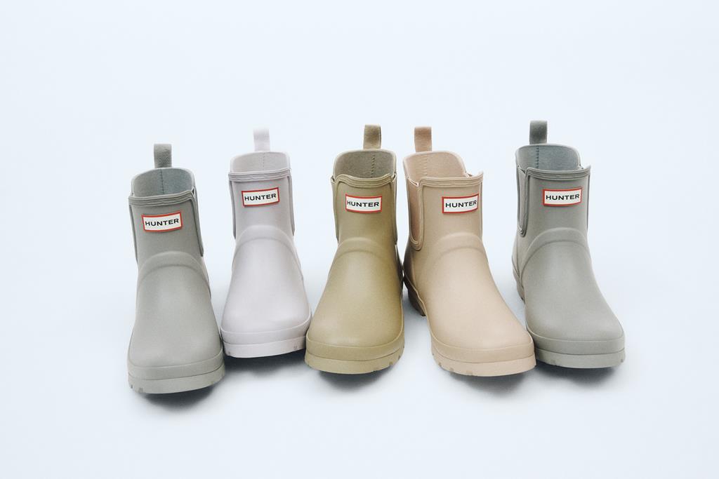 Cum să porți cizme de cauciuc cu stil? Cele mai sofisticate nuanțe ale sezonului