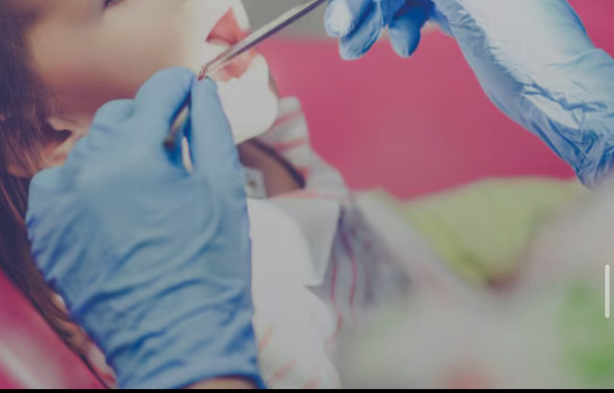 Activitatea clinicii în care a murit fetița de doi ani a fost suspendată. Inspecția Sanitară acuză instituția de nereguli