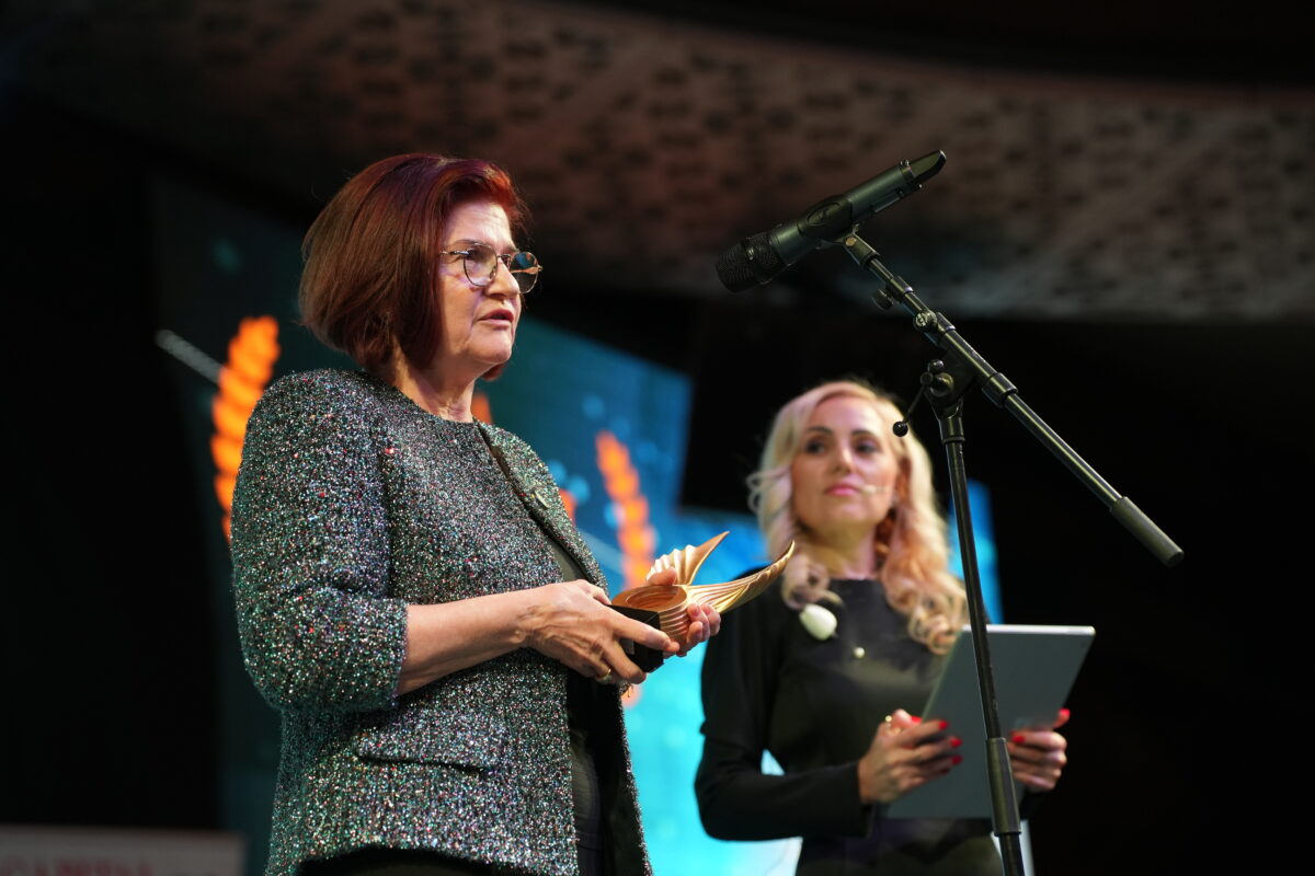 Modernizarea Colegiului Medicilor, premiată la Gala Capital Performeri din Sănătate 2025. Dr. Cătălina Poiană: Premiul îl transfer moral către comunitatea medicilor