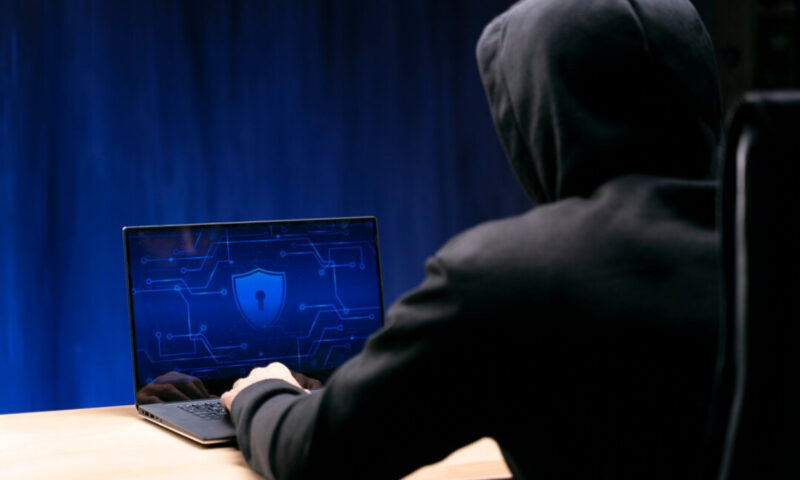 Greșeala care îi ajută pe hackeri să ajungă la datele tale prin routerul WiFi. Ce trebuie să verifici
