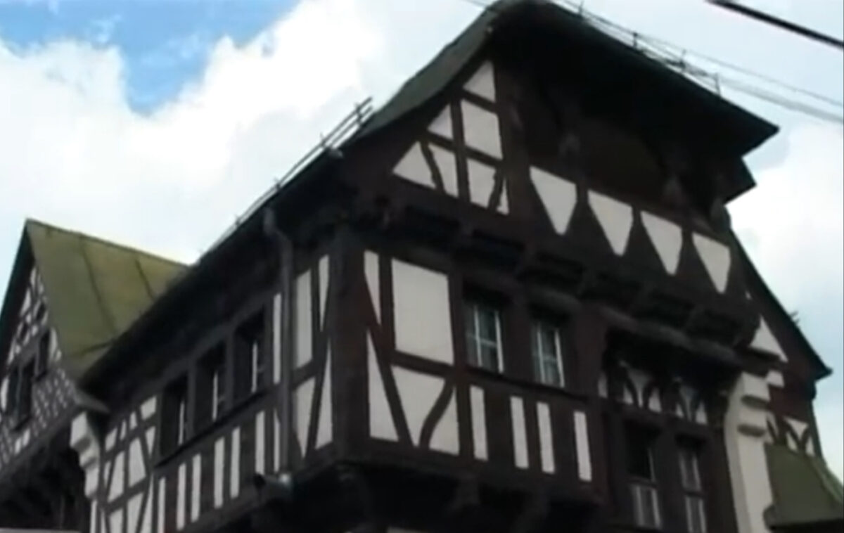 Care sunt de fapt drepturile turiștilor. Ce ascund margaretele și stelele de la cazări