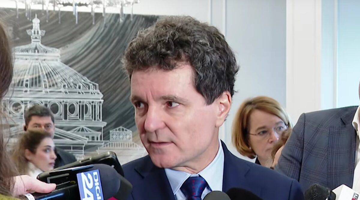 Nicușor Dan, despre creșterea salariului minim: O creștere bruscă poate dezechilibra alte ramuri economice