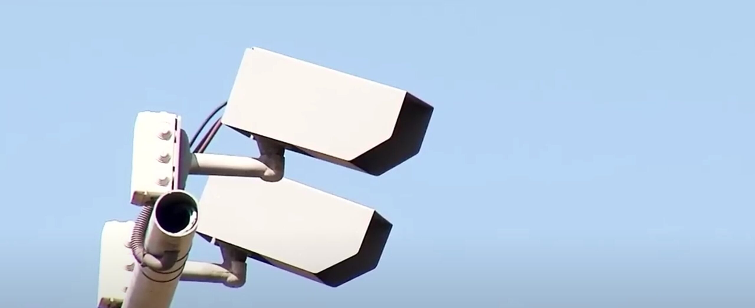 Șoferii, urmăriți de camere, drone și Inteligență Artificială. Revoluție digitală: amenzile vin instant