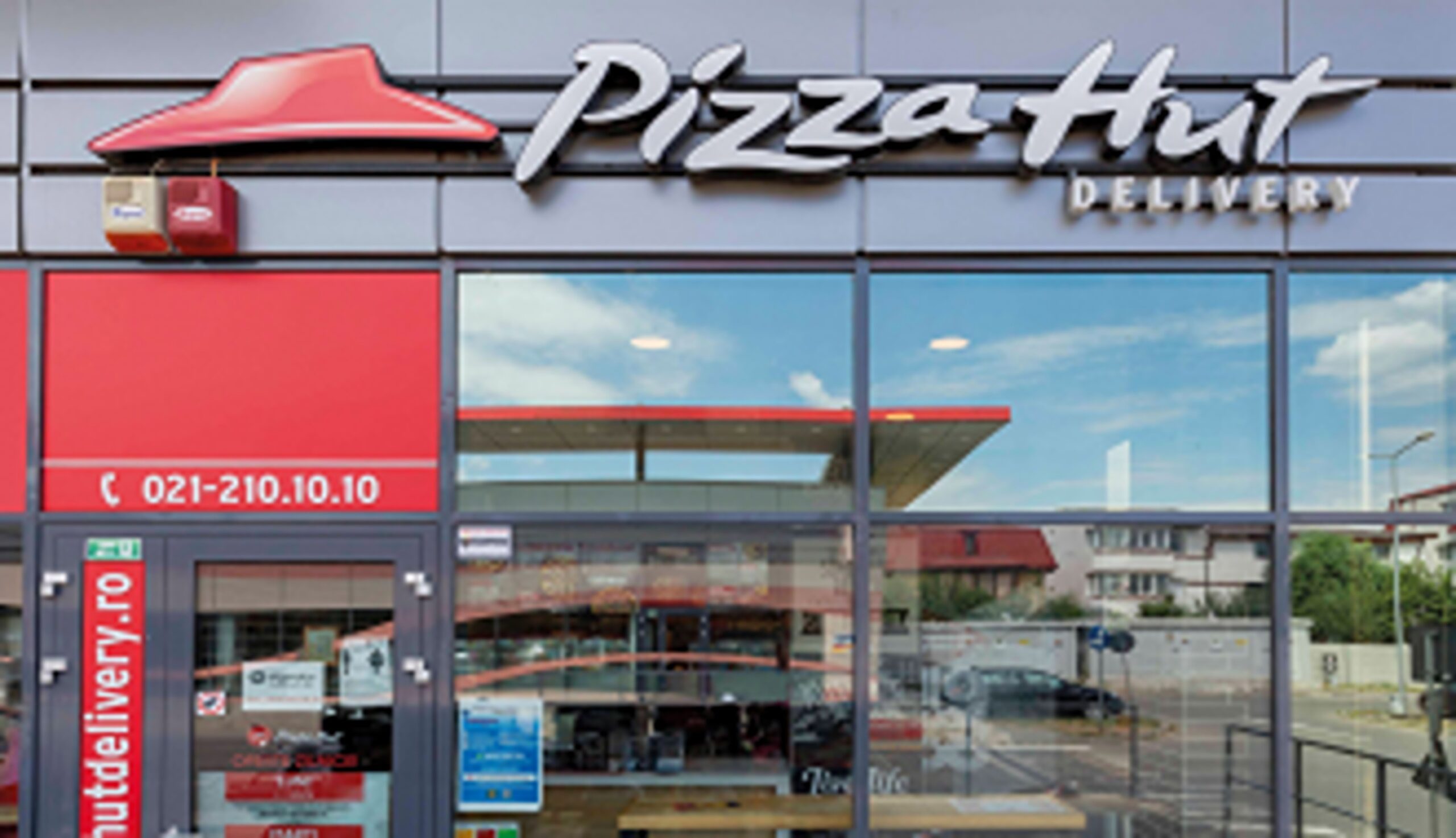 Lanțurile de restaurante Pizza Hut ar putea fi vândute de grupul american Yum!Brands