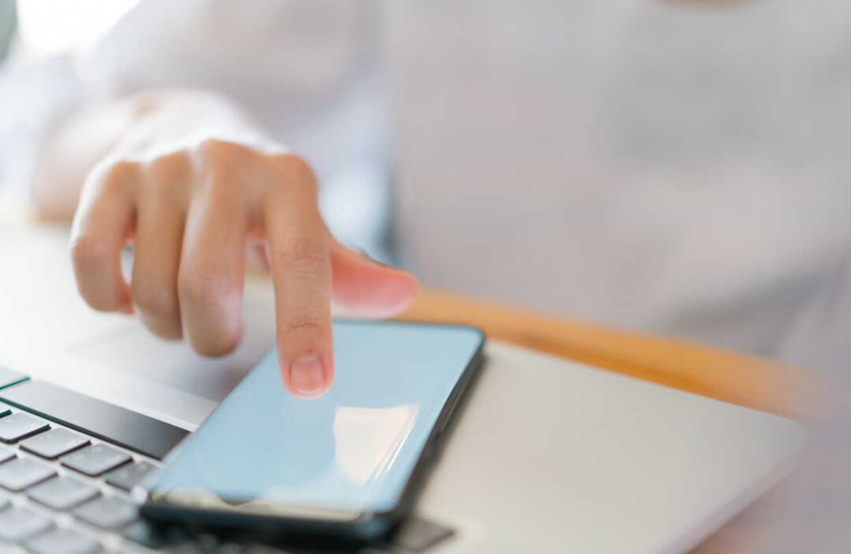 Parlamentul European introduce procedura de vot prin delegați. Cine sunt europarlamentarii care o vor putea aplica