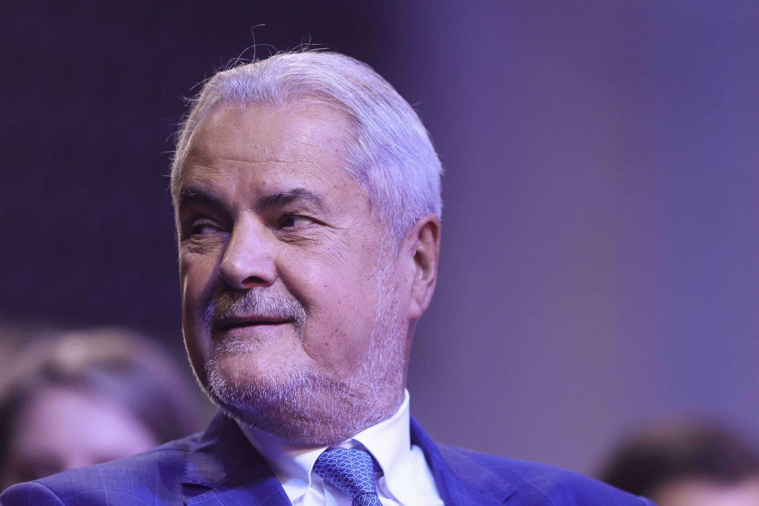 Adrian Năstase: România traversează o perioadă de crize succesive, iar liderii actuali nu sunt capabili să le gestioneze