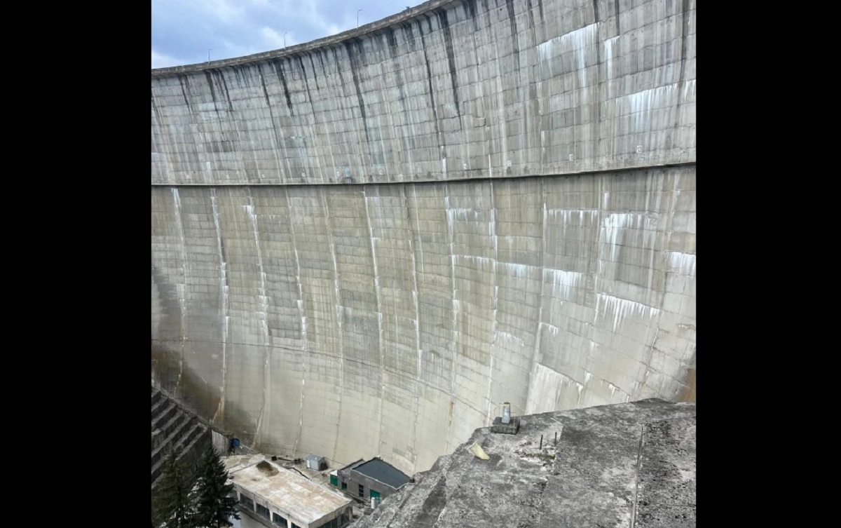 Adevărul despre fisura de pe barajul Paltinu. ANAR clarifică adevărul din spatele fotografiilor