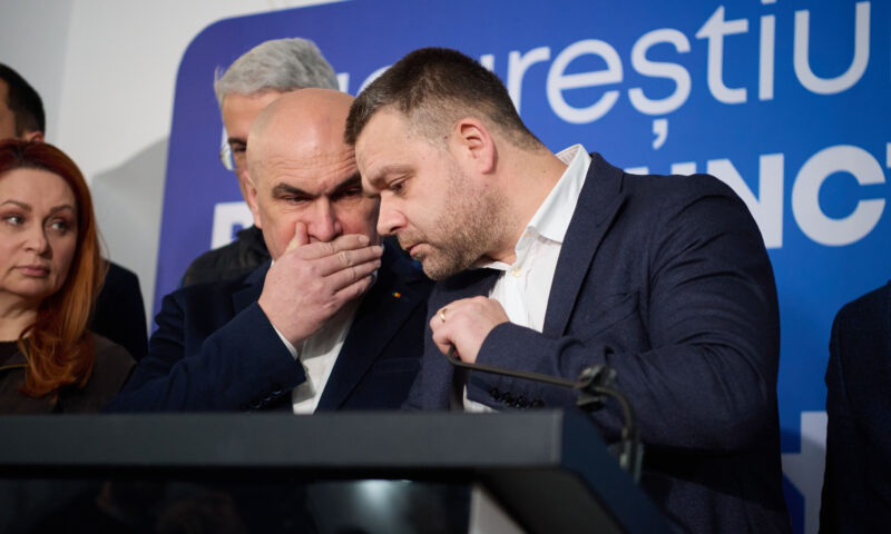 Ciprian Ciucu susține că lipsesc 5-10 voturi pentru ca moțiunea PSD-AUR să fie respinsă