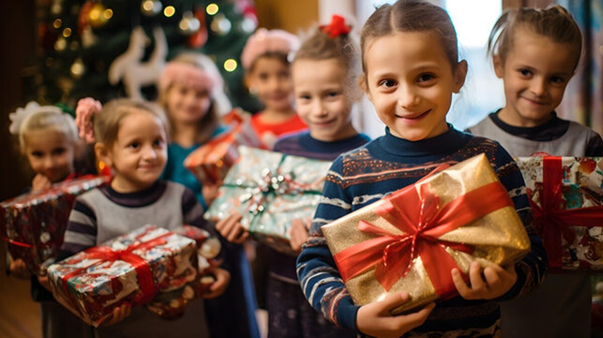 Cum să răspândești bunătate în jurul tău de Crăciun. Gesturi simple, dar valoroase