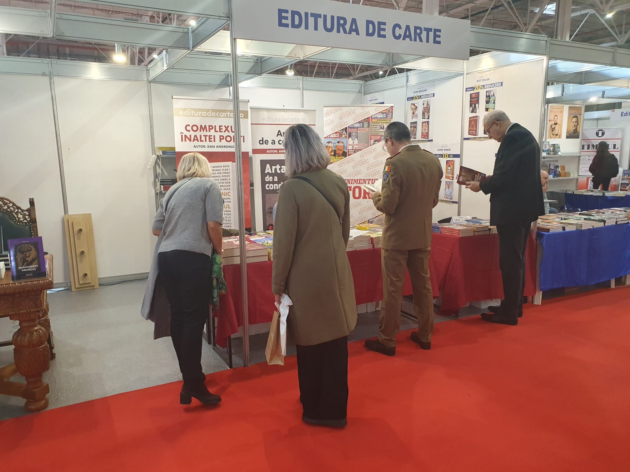 Trecutul atrage prezentul. Cărțile de istorie, printre cele mai căutate la Gaudeamus 2025. Exclusiv