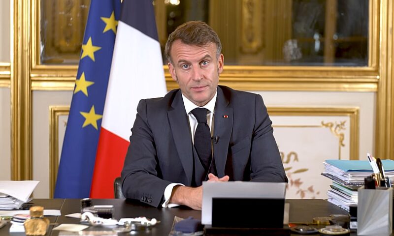 Macron se adresează francezilor după protestele violente. Peste 1.800 de persoane au fost arestate