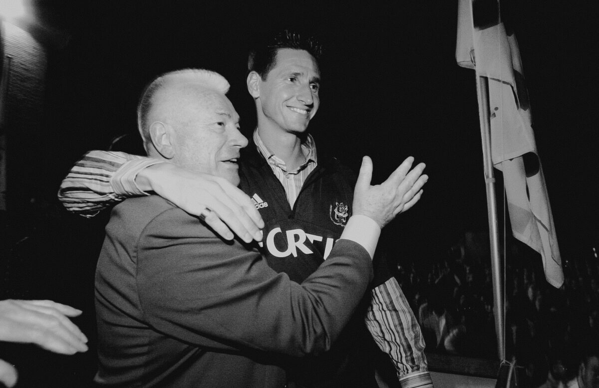 Doliu în fotbal. Internaționalul Glen De Boeck s-a stins la 54 de ani după o hemoragie cerebrală