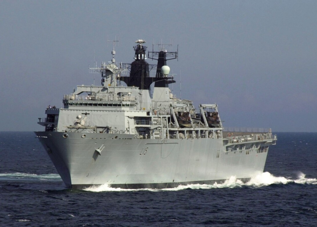 Marina Regală britanică cheltuiește milioane de lire sterline pentru a vinde HMS Bulwark Braziliei, la un preț derizoriu