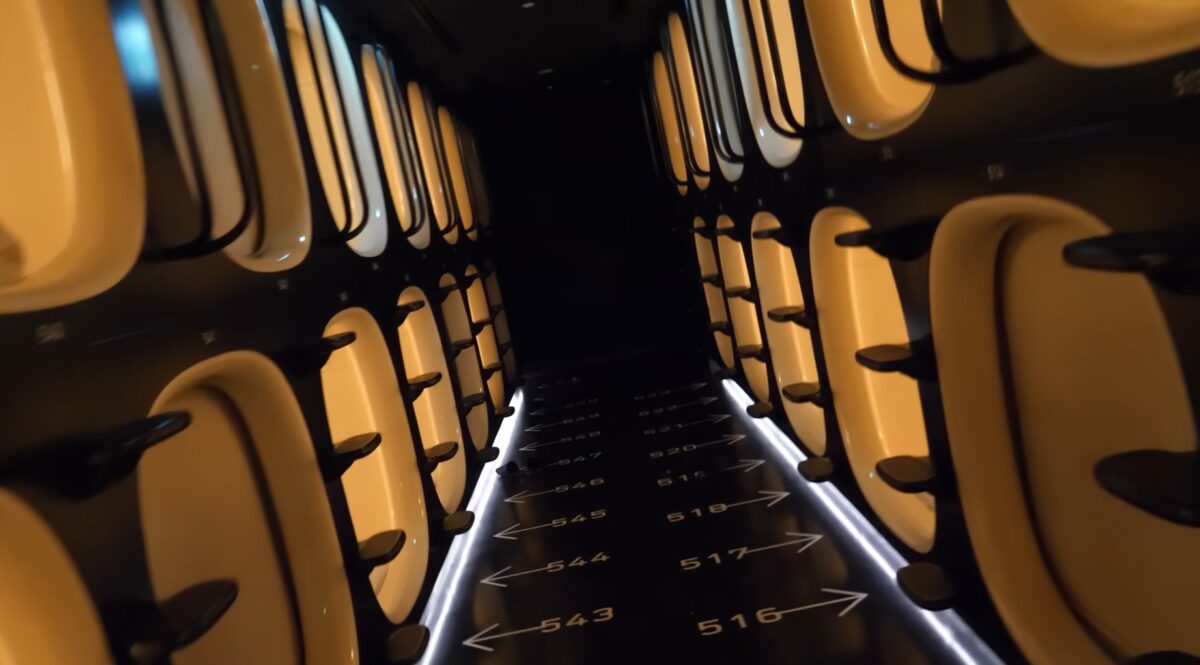 Hoteluri din Japonia unde turiștii dorm în capsule, fără ferestre și fără contact cu personalul