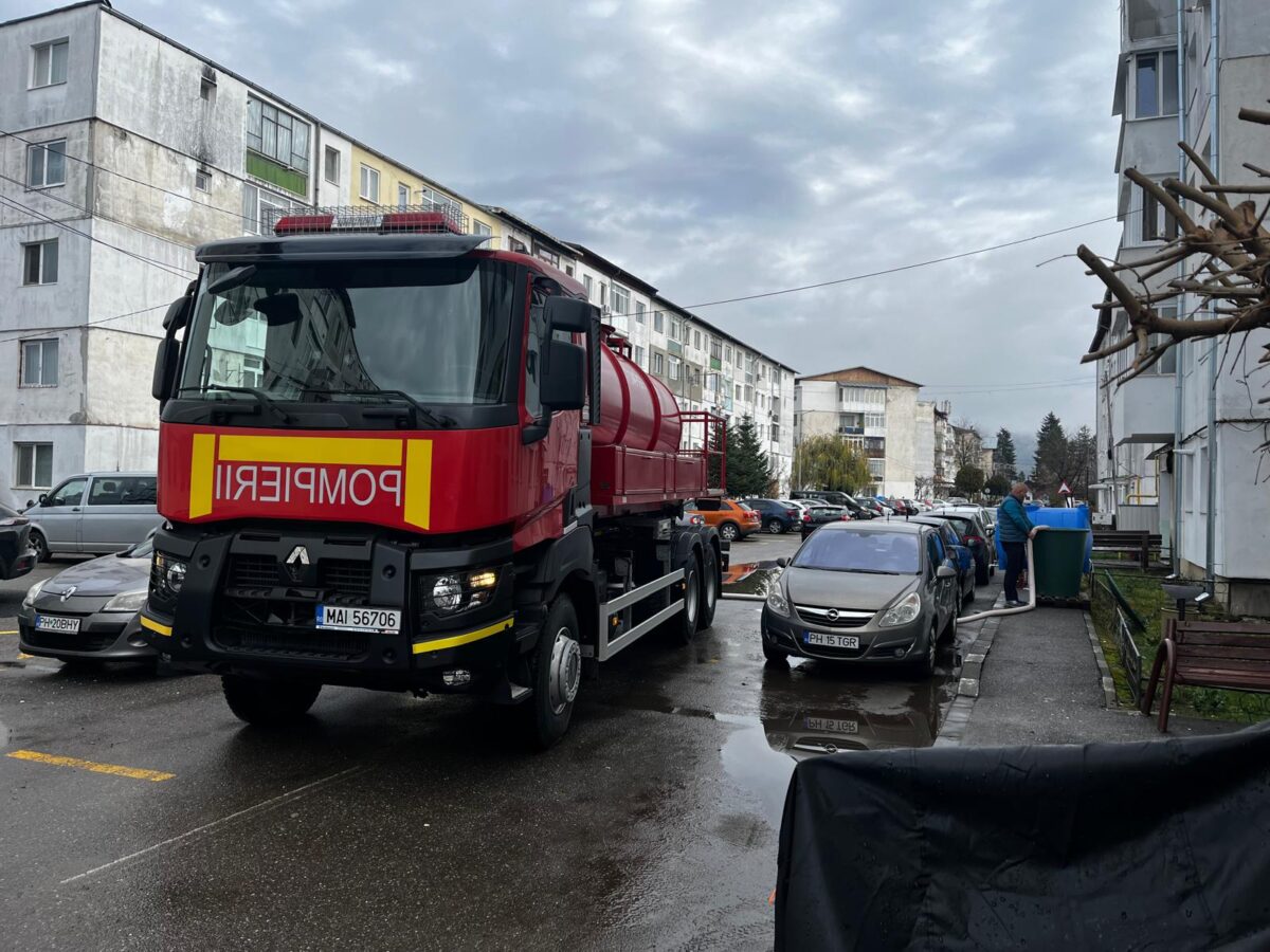 Prahova și Dâmbovița, în continuare fără apă. IGSU: Pompierii distribuie zilnic apă