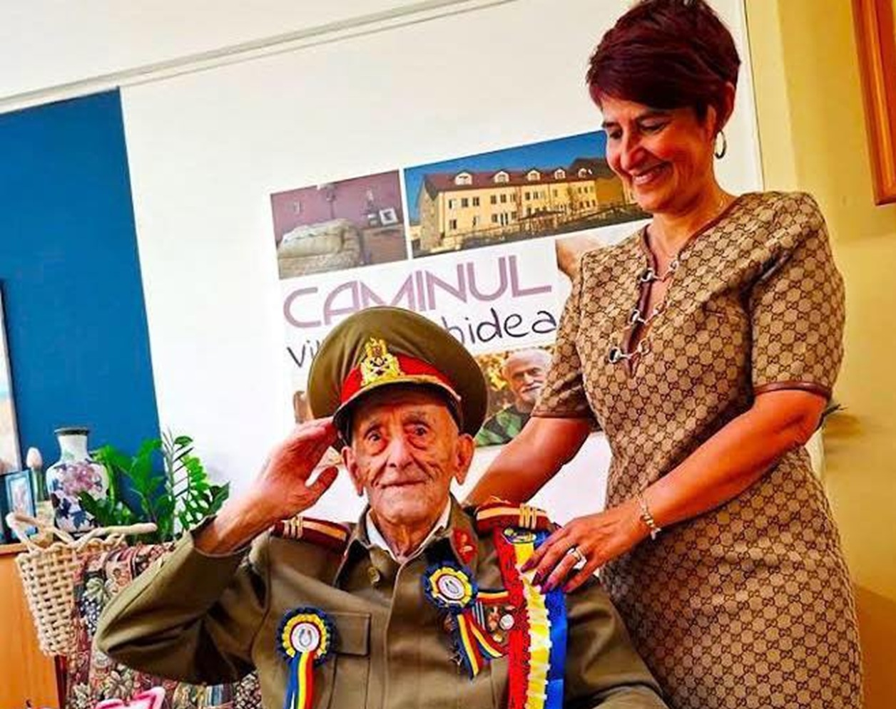 A murit colonelul (r.) Ion Vasile Banu. A fost singura persoană decorată de Nicușor Dan pe 1 Decembrie 2025