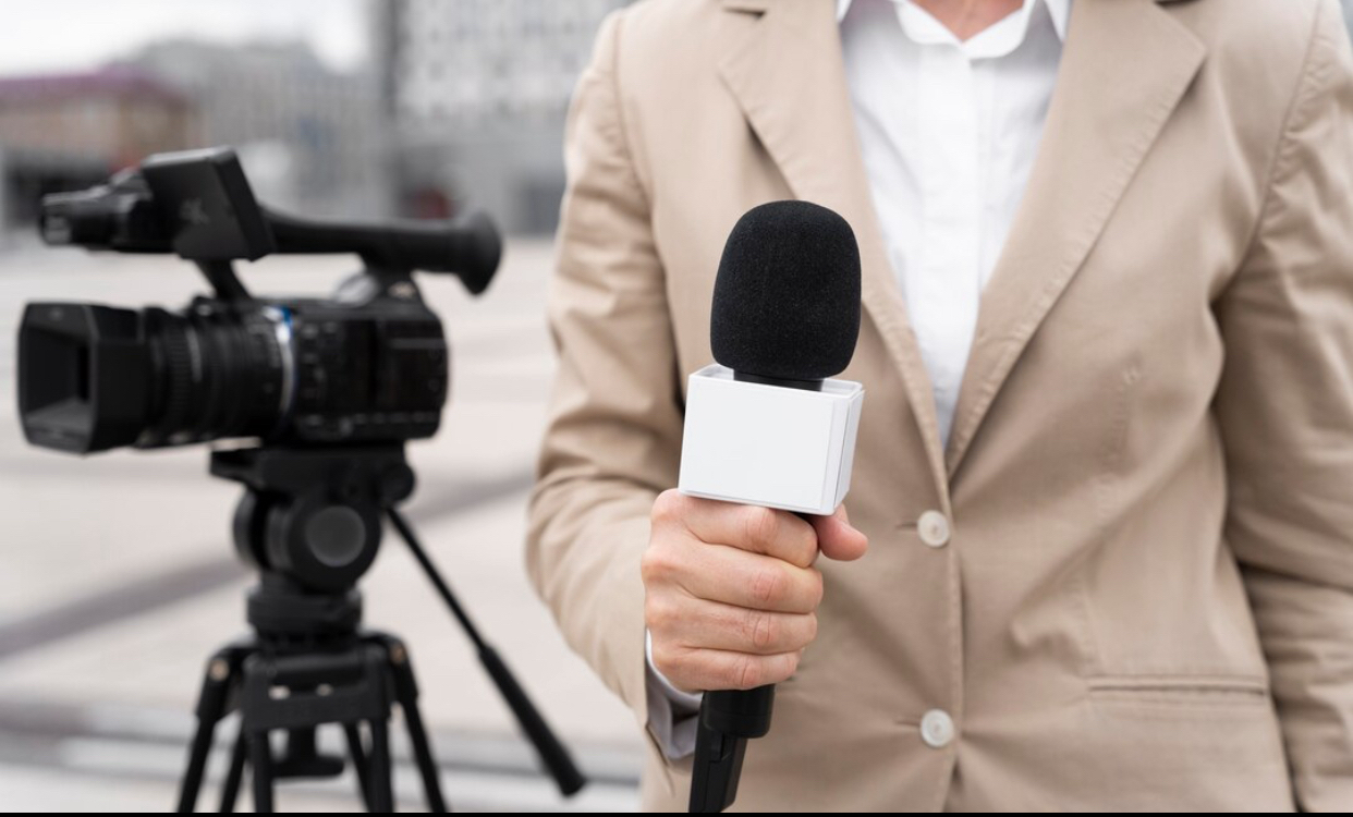 O prezentatoare TV face pasul în secret către un alt post. Culisele mutării