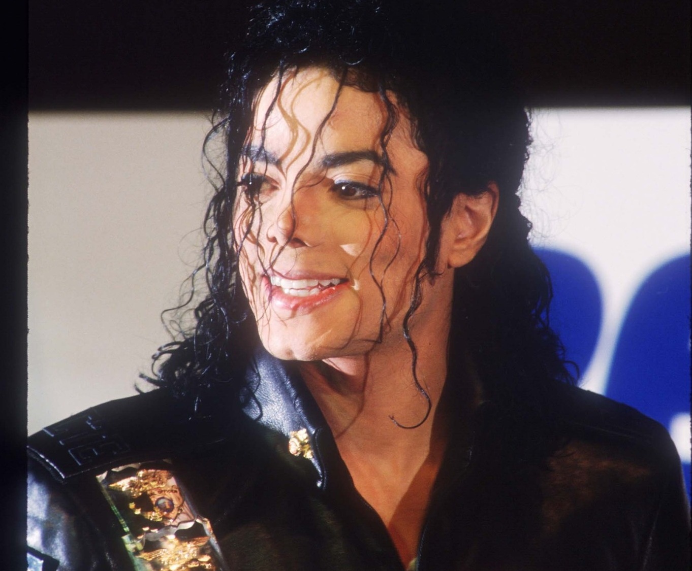 Michael Jackson, interpretat de nepotul său într-un nou film biografic. Asemănarea dintre cei doi este izbitoare