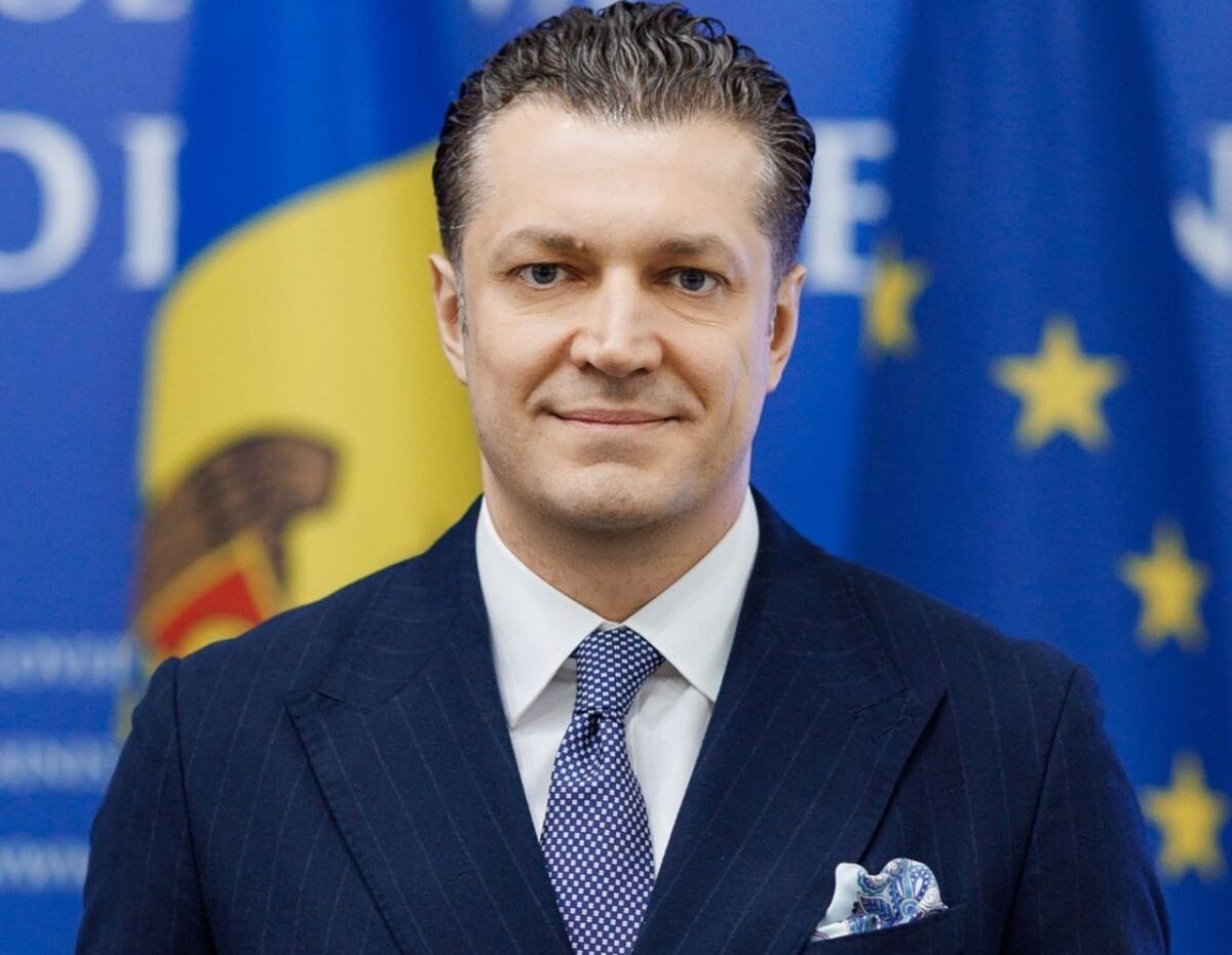Republica Moldova își schimbă ambasadorul în România. Mihai Mîțu, avizat de Parlament