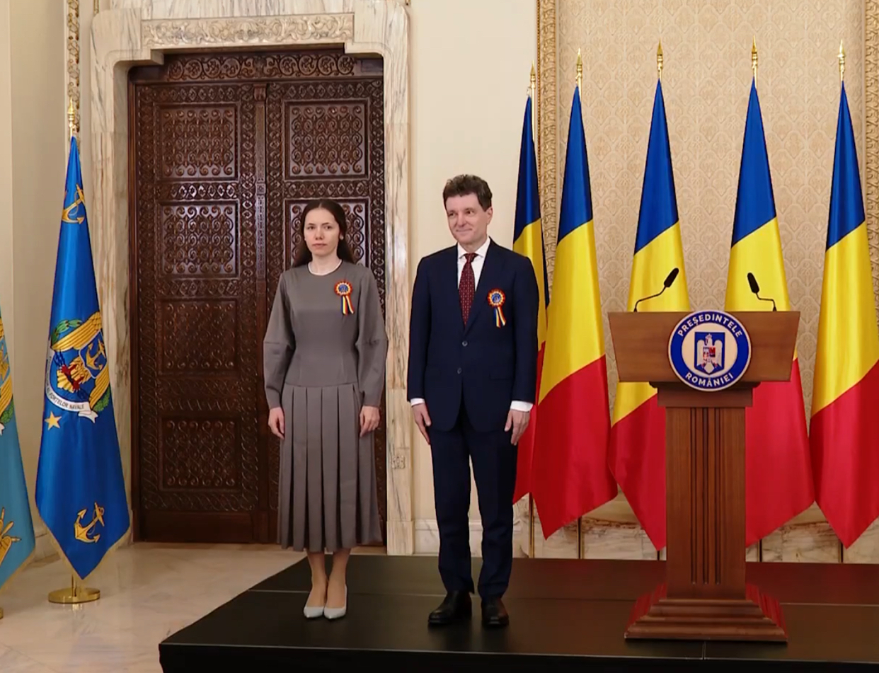 Cu ce a atras privirile Mirabela Grădinaru, la recepția de la Cotroceni. Partenera președintelui, printre vedete și influenceri