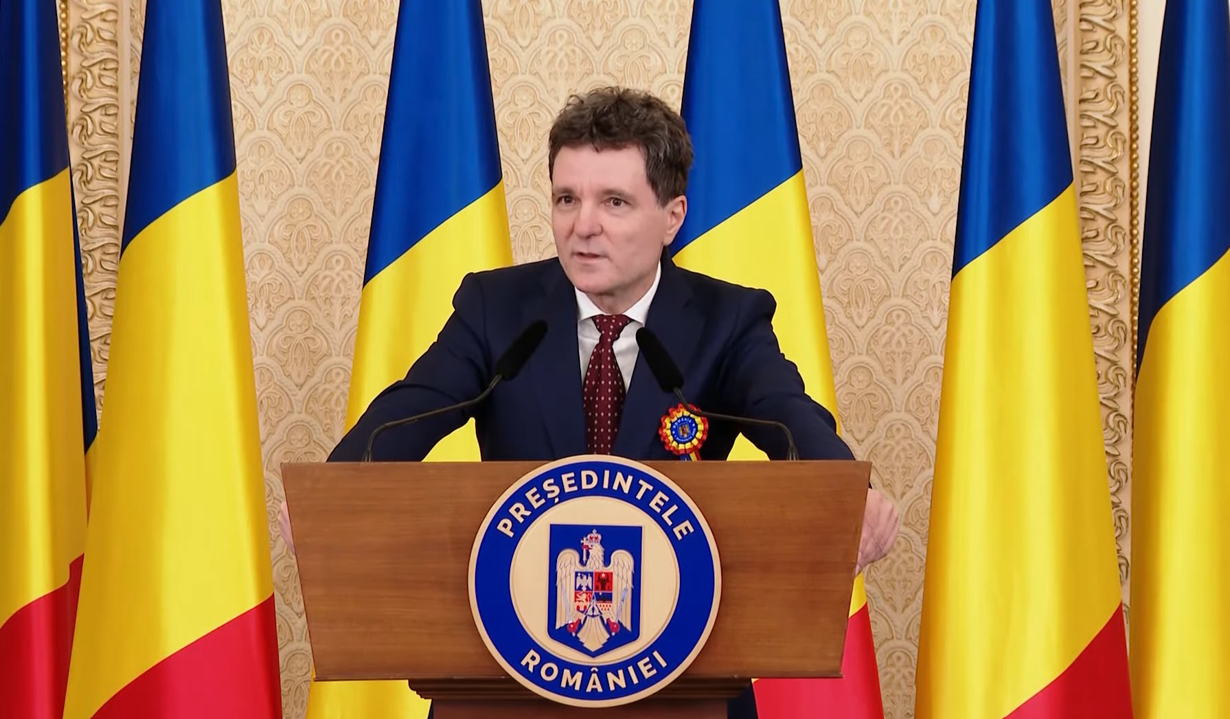 Negocierile legate de creșterea alocațiilor copiilor, tranșate la nivel de coaliție. Nicușor Dan, rol de mediator