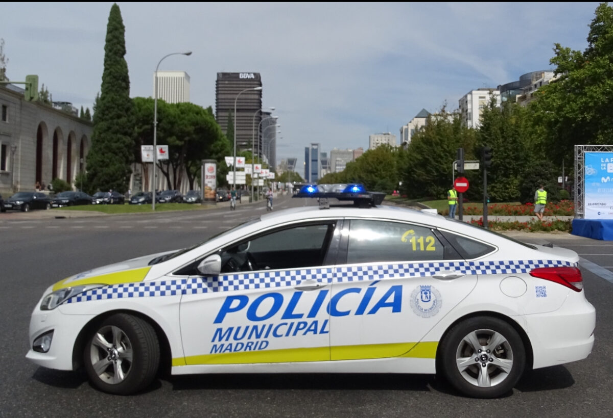 Români judecați în Spania, după ce l-au bătut pe primarul orașului în care locuiesc. Riscă patru ani de închisoare