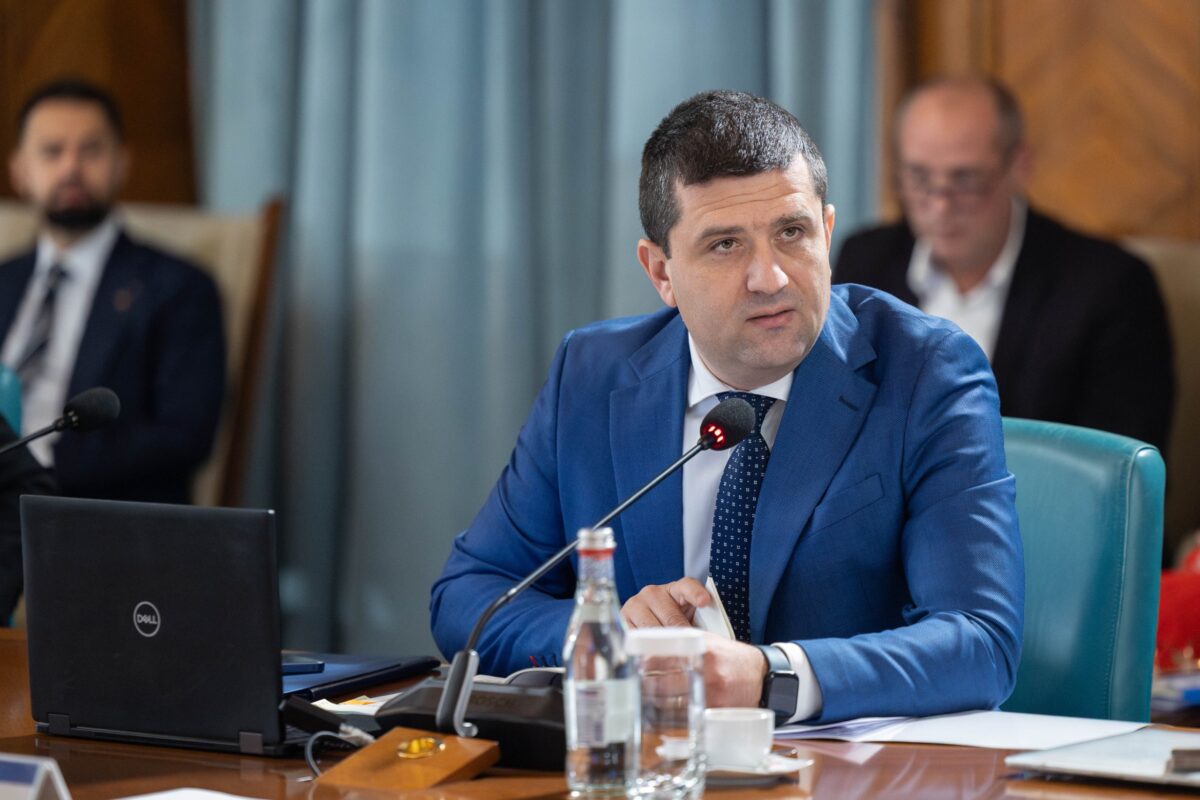 Fundația Roma pentru Europa a depus plângere la CNCD contra ministrului Radu Miruță