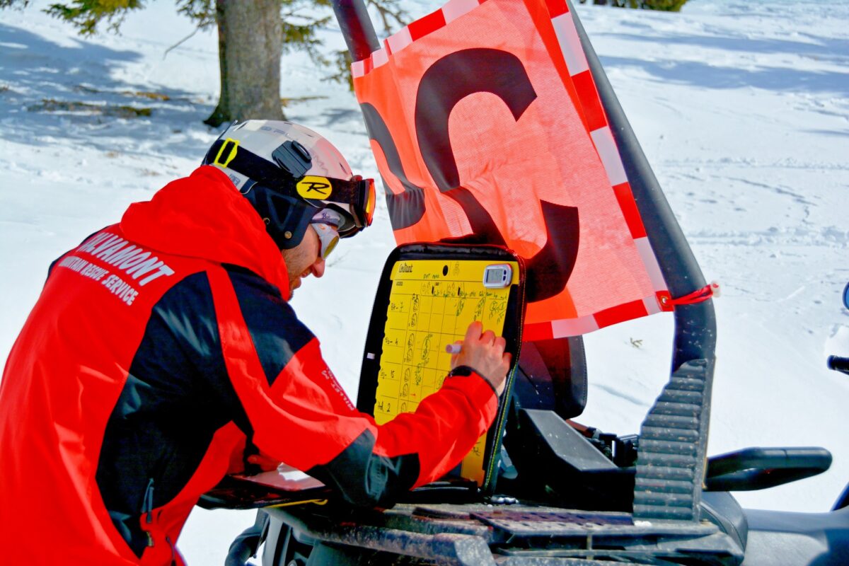 Intervenții fără pauză pentru salvamontiști. Zeci de persoane salvate de pe munte în 24 de ore