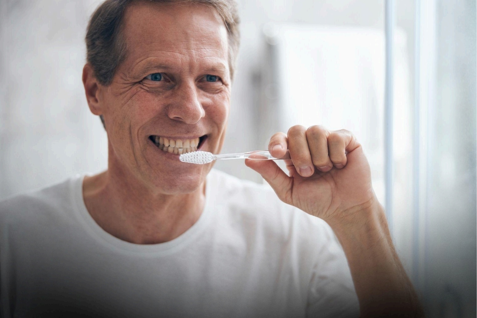 Zâmbetul și succesul în carieră: Cinci factori care îți pot schimba drumul profesional