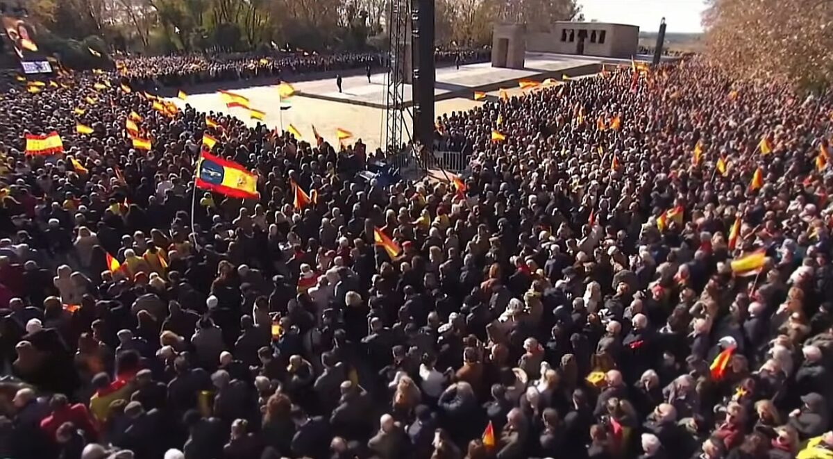 Premierul socialist din Spania, contestat în stradă de zeci de mii de oameni. Scandalul de corupție îi poate fi fatal