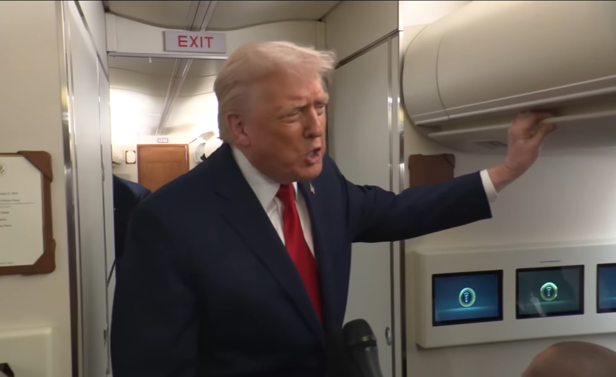 Trump: Documentele din dosarul Epstein mă exonerează complet