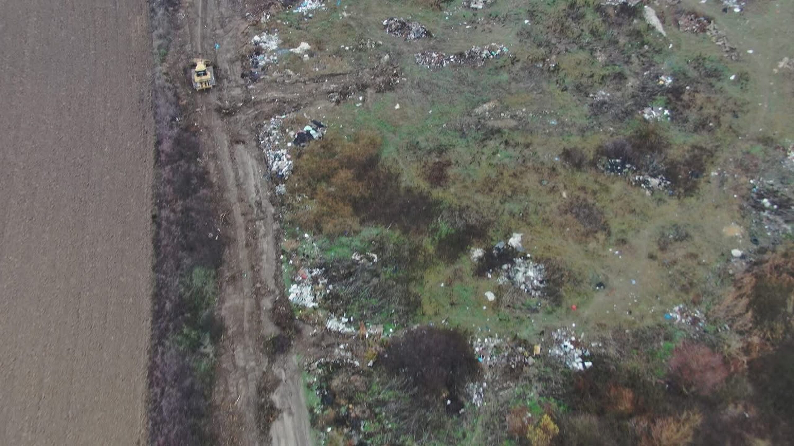 Prima confiscare a unui utilaj monitorizat cu drona în România. O primărie, amendată cu 70.000 lei