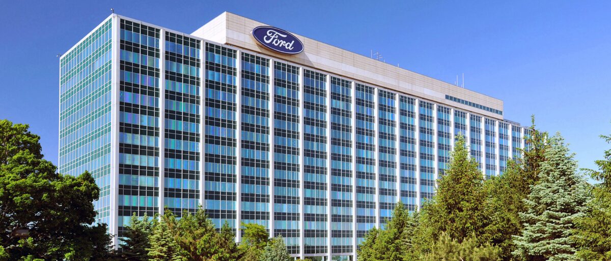 Ford va folosi tehnologia Renault pentru a concura cu vehiculele electrice chinezești în Europa