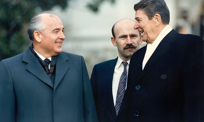 Ronald Reagan și prăbușirea imperiului sovietic. Strategia secretă